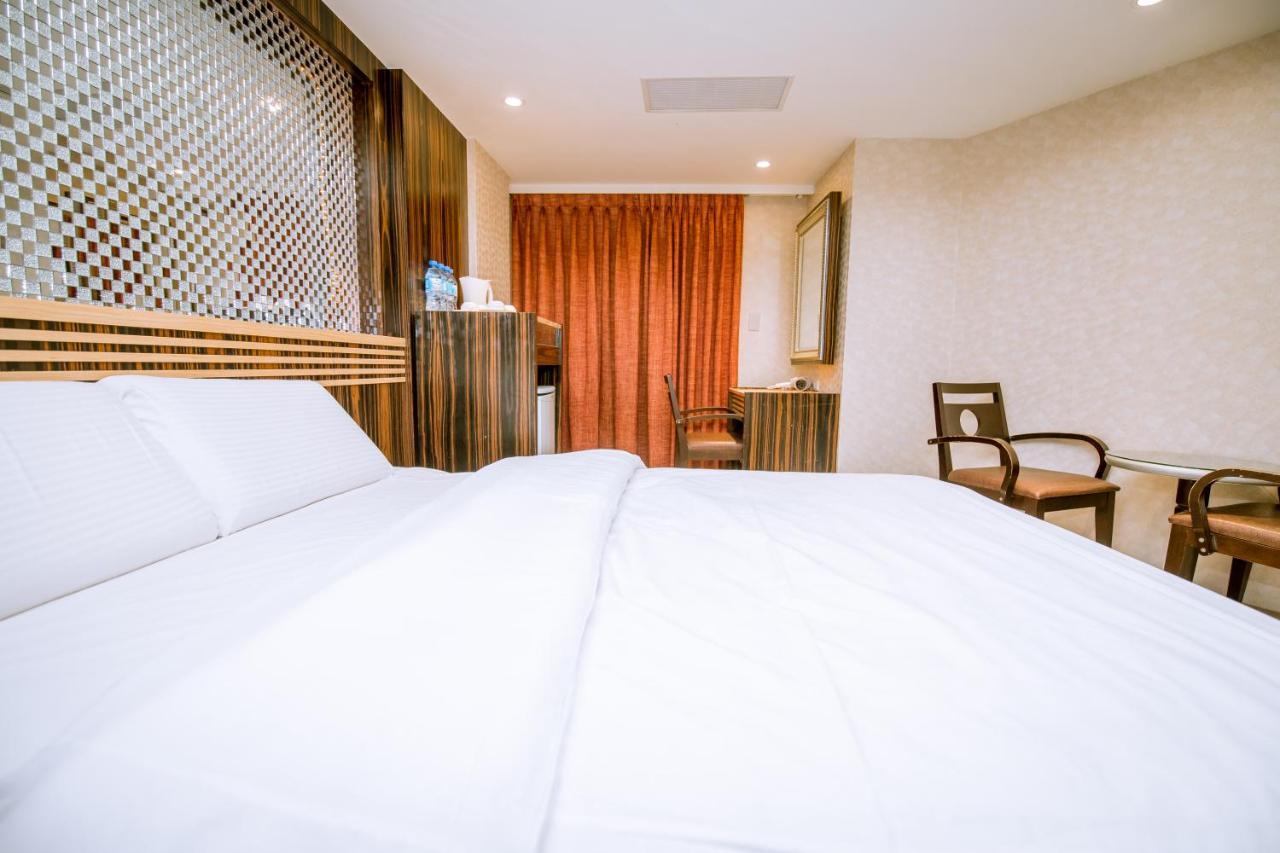 Guide Hotel Taipei Xinyi Eksteriør billede
